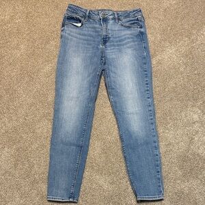 Old Navy Women's Skinny Jeans in Light Blue